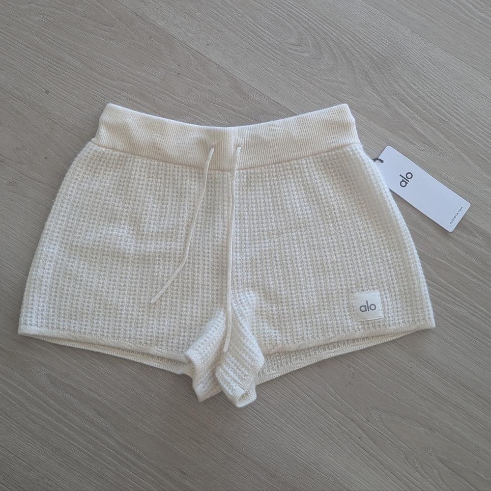 ALO Yoga Cashmere High-waist Plush Waffle Shorts